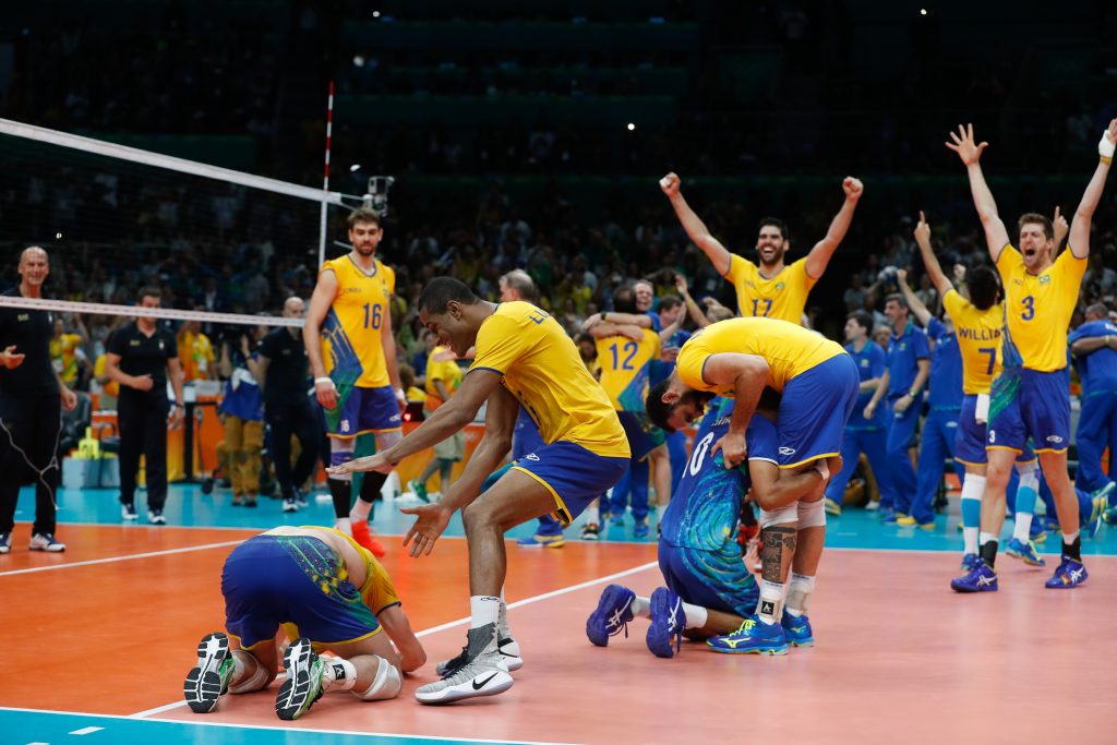 O primeiro Campeonato Mundial de Voleibol Masculino foi realizado em 1949 